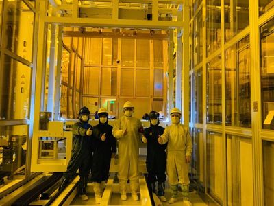 2020开门红 绵阳惠科8.6代LCD产线首片Cu镀膜成功开启光电器件新篇章